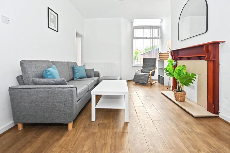 Nelson House - By Sigma Stays House in Crewe