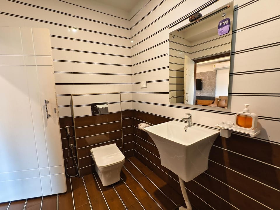 Toilet, Bathroom