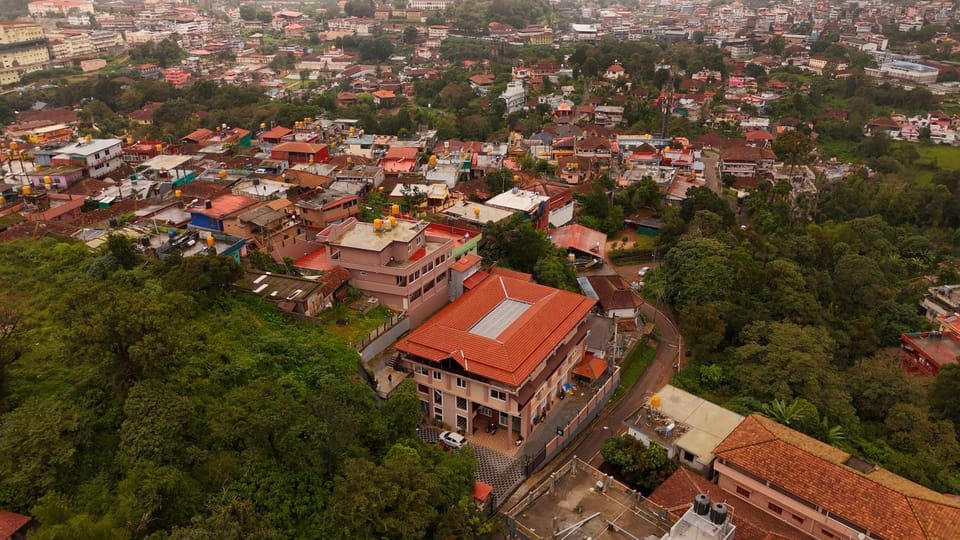 Property building, Day, City view, Street view, Location