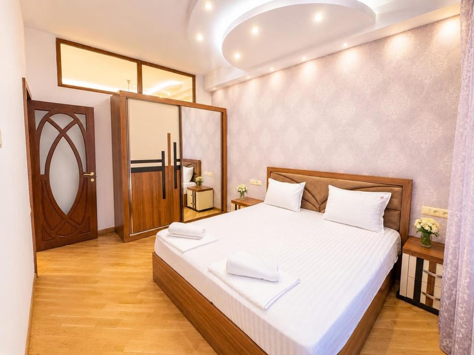Bed, Bedroom, wardrobe