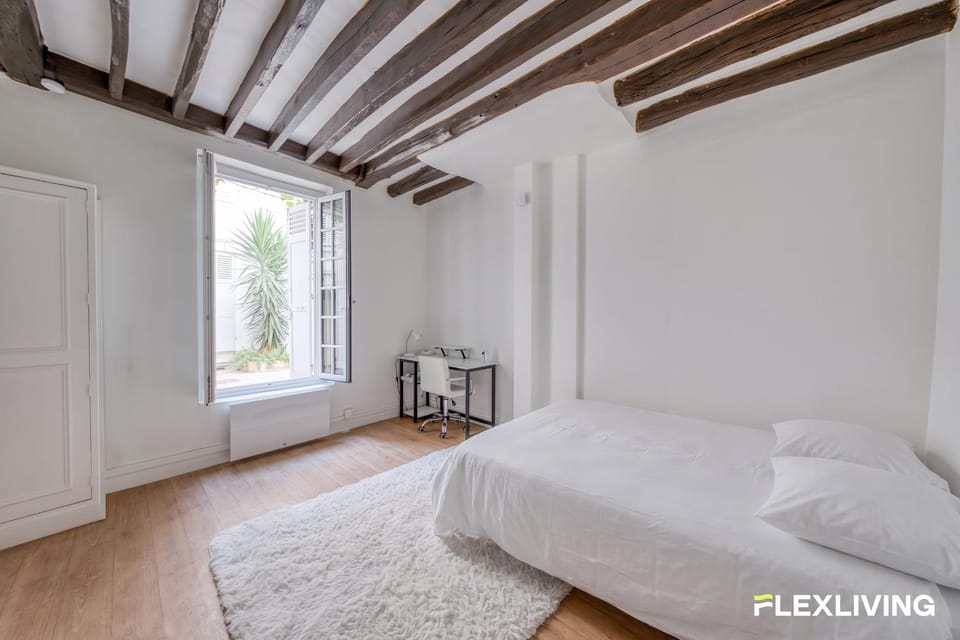Quiet studio heart of Paris 7th Apartment in Paris
