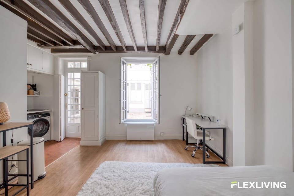 Quiet studio heart of Paris 7th Apartment in Paris