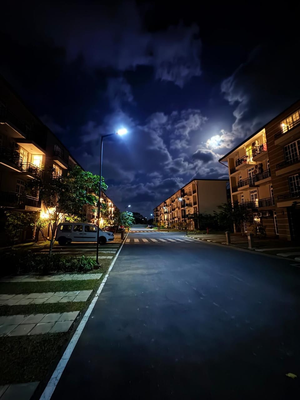 Night, Neighbourhood