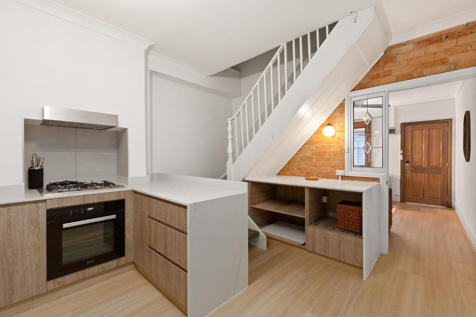 Stylish 2-Bed House Near Sydney CBD House in Surry Hills