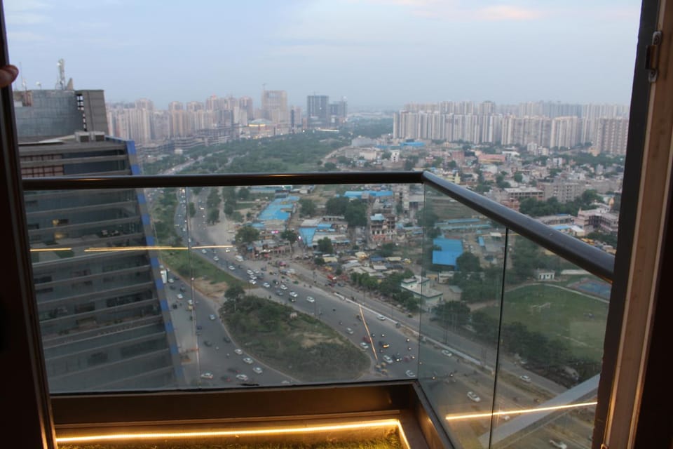 Balcony/Terrace, City view