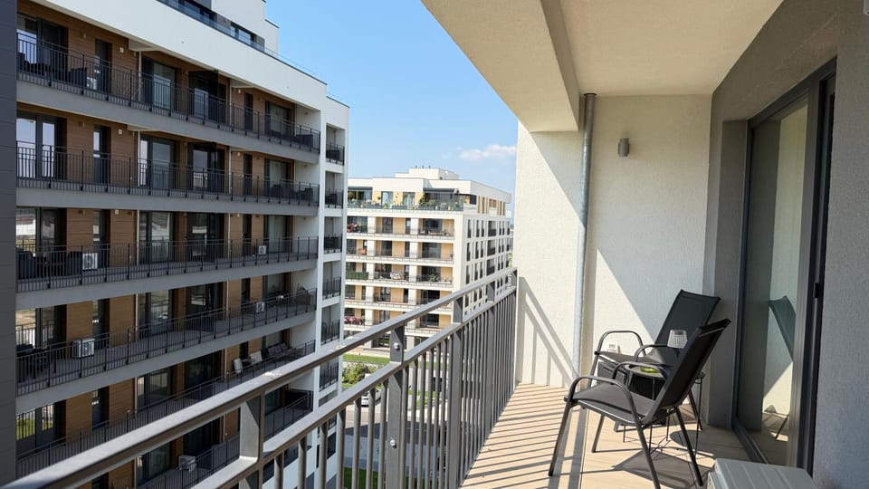 Property building, Day, View (from property/room), Balcony/Terrace