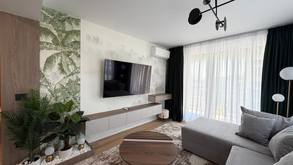 Communal lounge/ TV room, Living room, Seating area