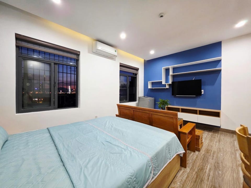 Monarchy Da Nang Apartment - Han Riverfront View, Next to Starbucks 5th Fl 502 Apartment in Da Nang