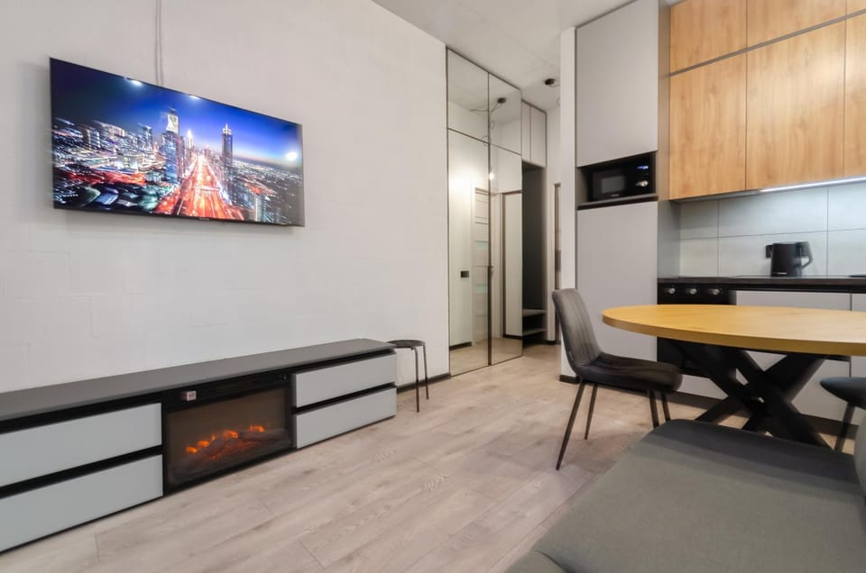 TV and multimedia, Living room, fireplace