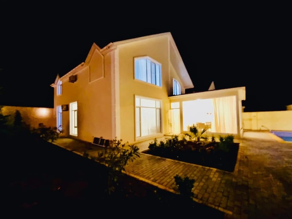 Property building, Night