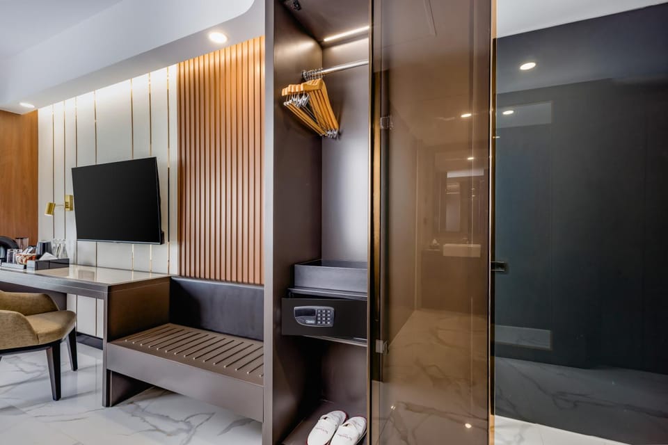 wardrobe