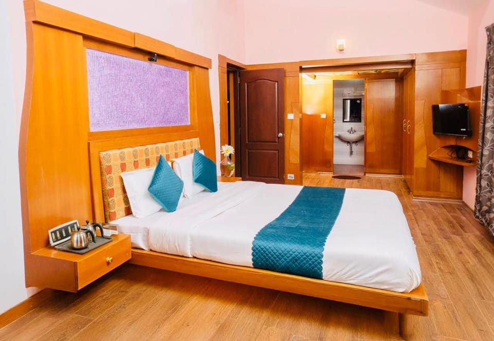 TV and multimedia, Bedroom, wardrobe