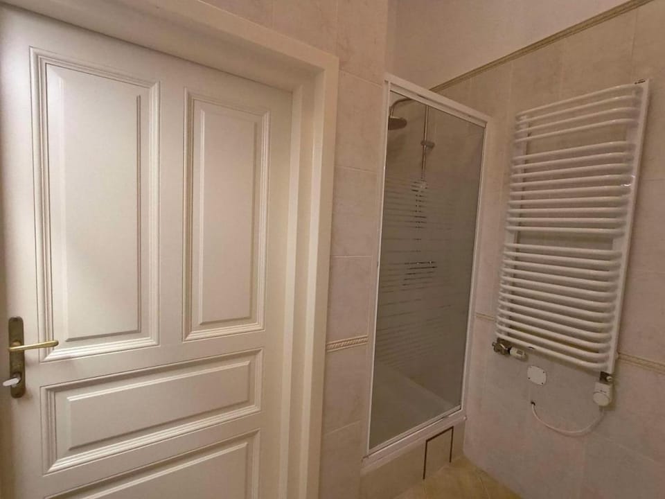 Fantastic-Inn Kraków - B7 Pokój C305 Apartment in Krakow