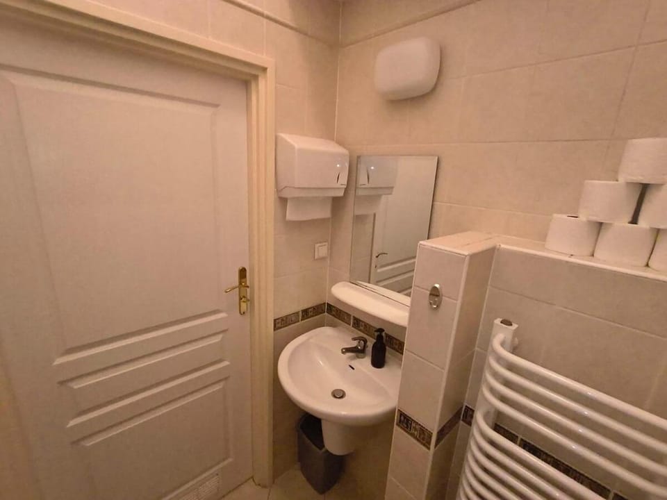 Fantastic-Inn Kraków - B7 Pokój C305 Apartment in Krakow