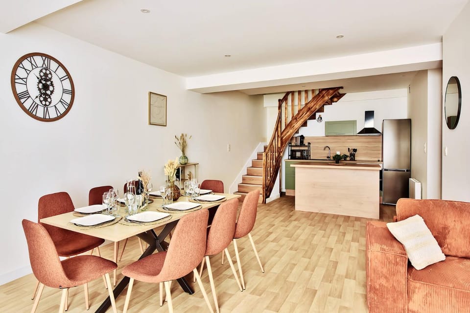 Living room, Dining area, kitchen