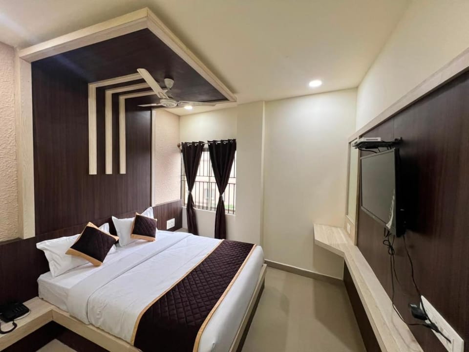 Juju comforts Hotel in Madikeri