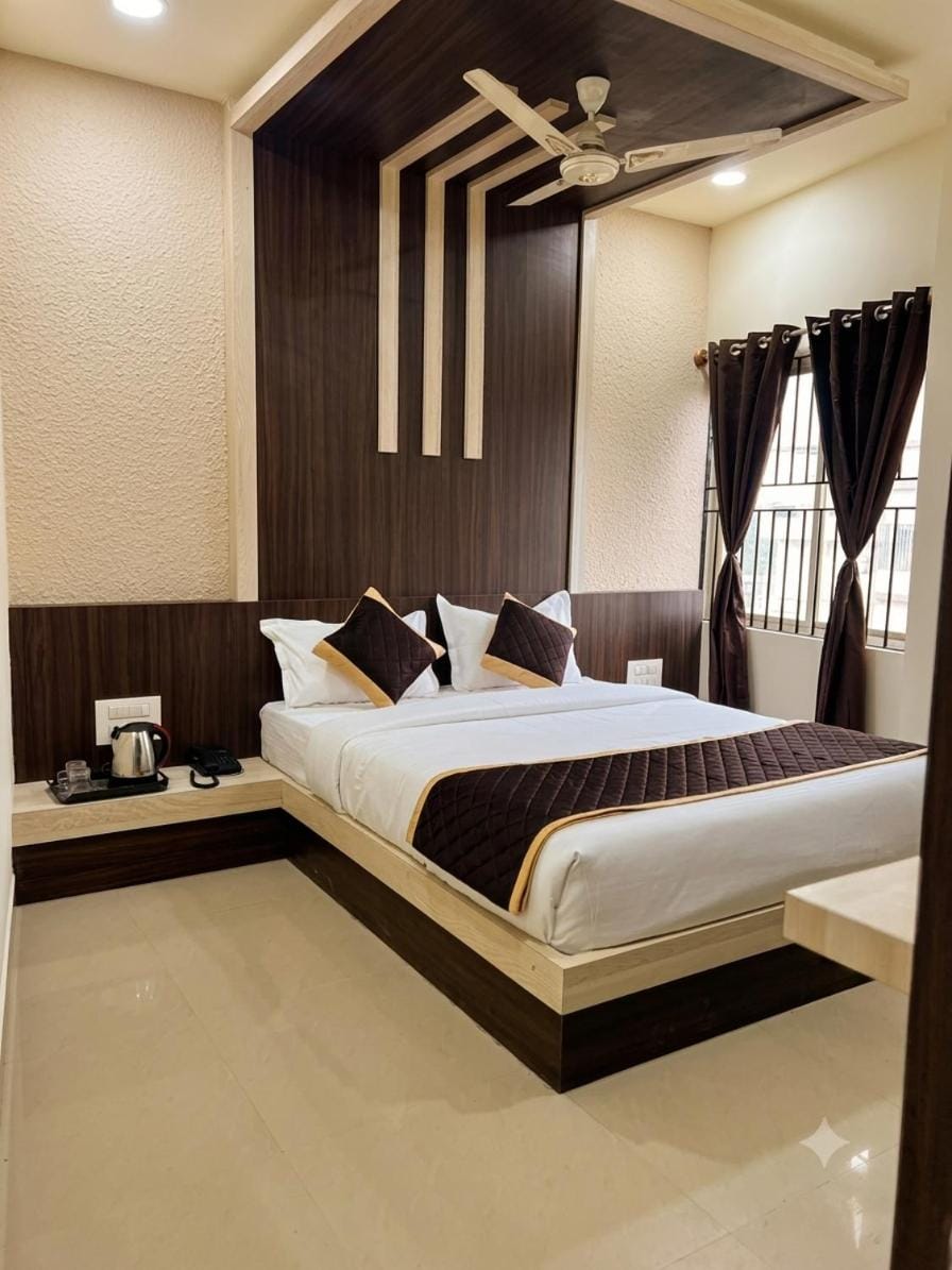 Juju comforts Hotel in Madikeri