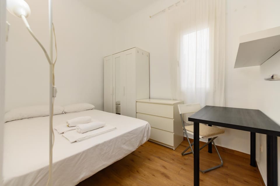 MGU272D Piso dos dormitorios en Chamberí Alquiler Temporal Apartment in Madrid