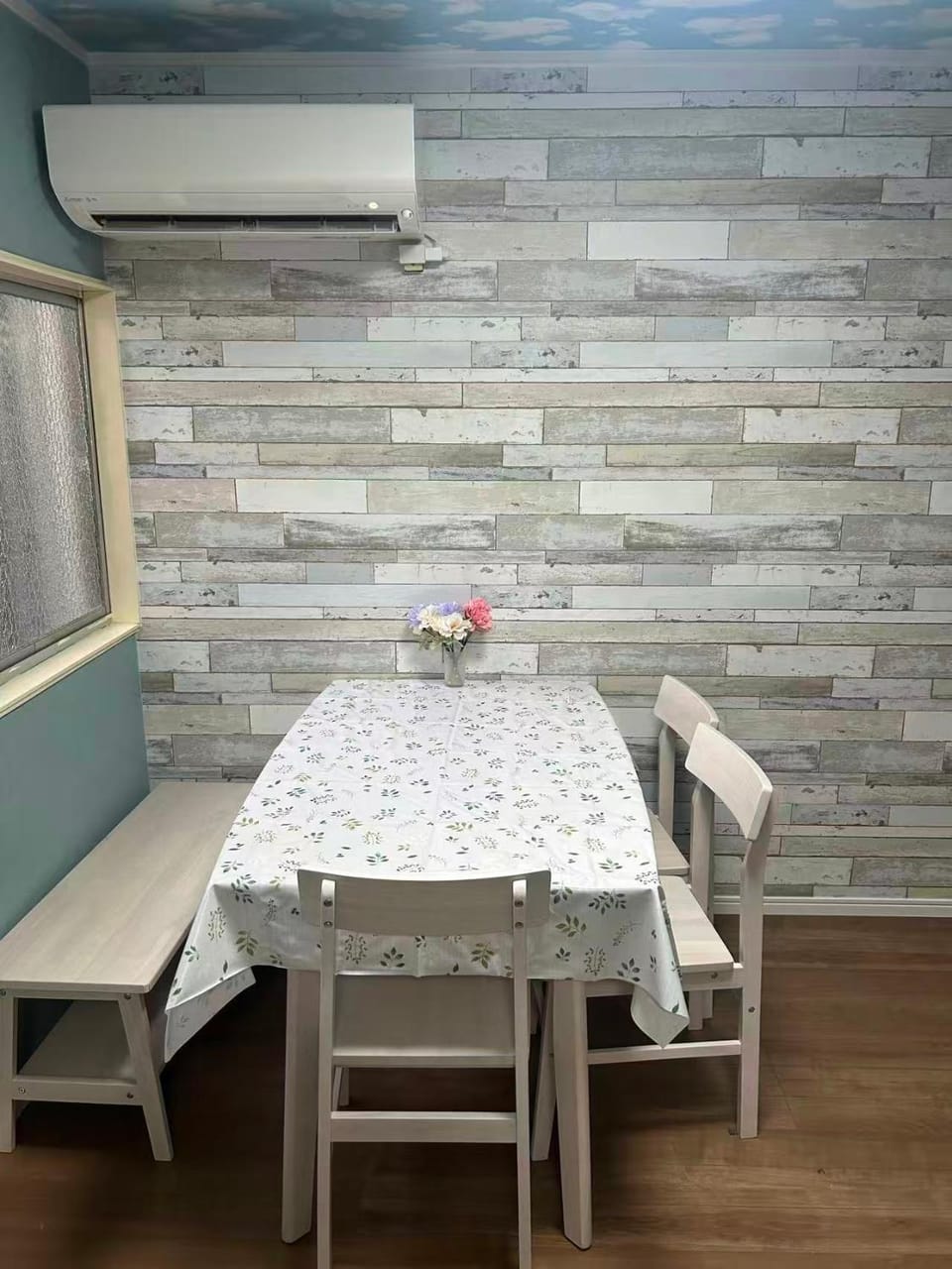 Dining area, air conditioner