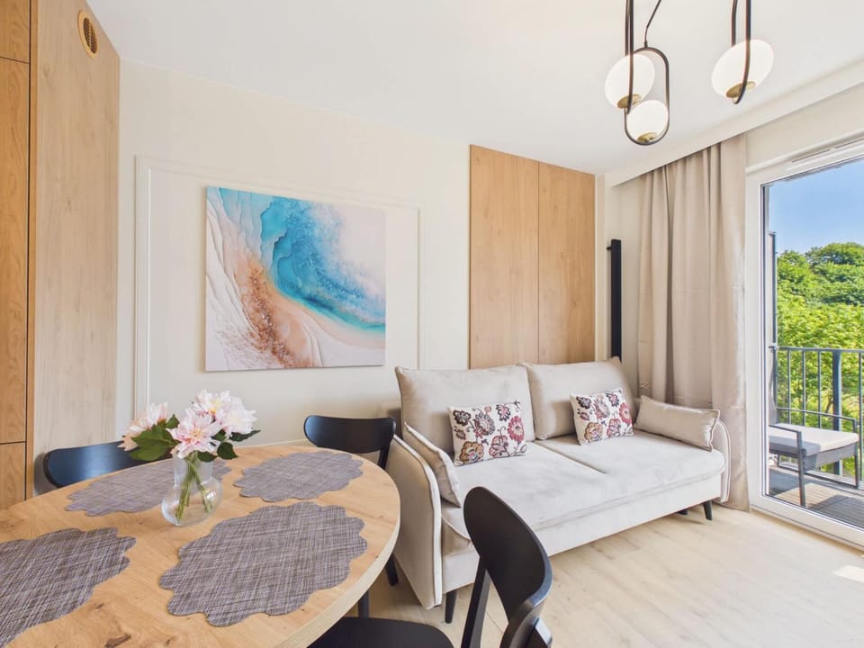 Bed, Living room, Photo of the whole room, Seating area