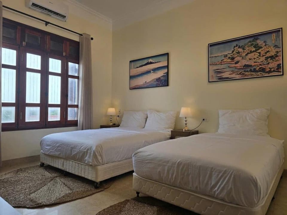 Bed, Bedroom, air conditioner