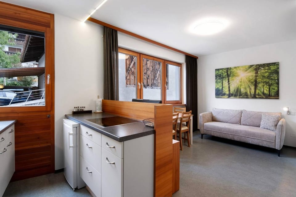 Property building, Kitchen or kitchenette, Living room
