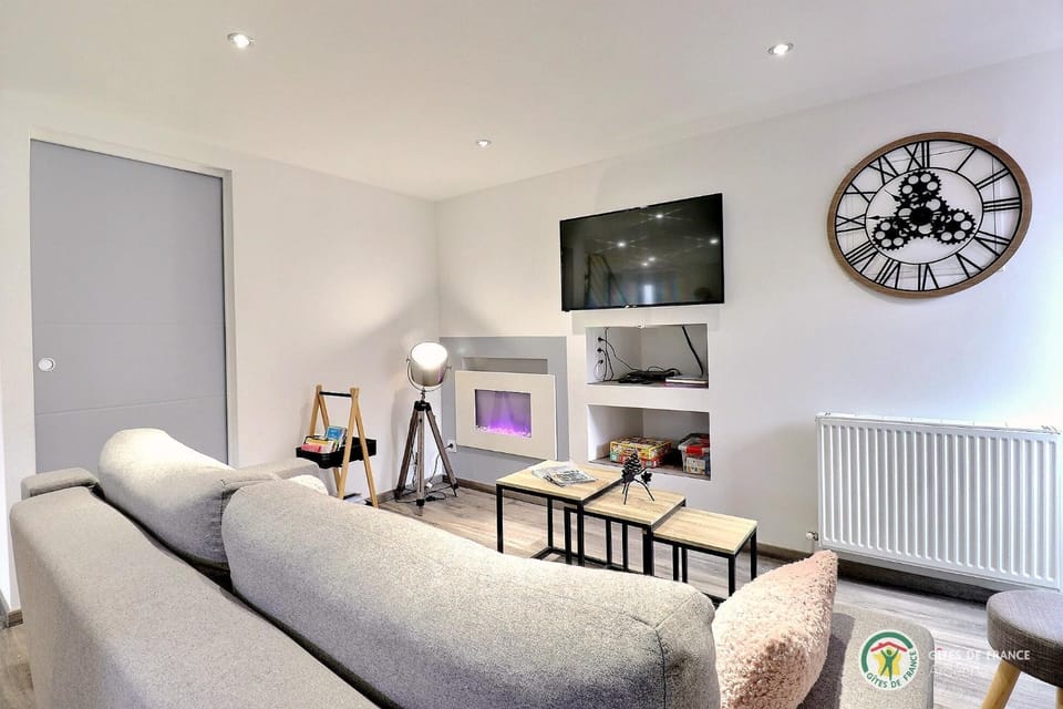 TV and multimedia, Living room, Seating area