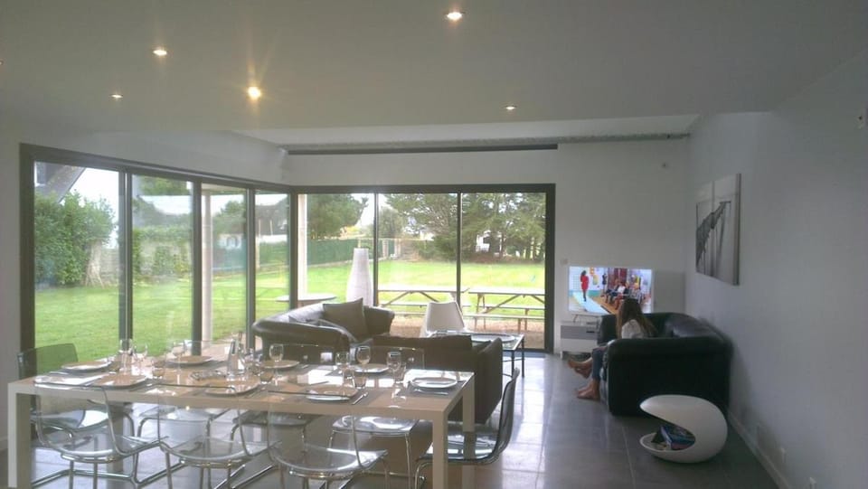 contemporary house of 200 m Villa in Brittany