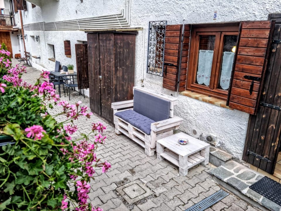 Patio, Other