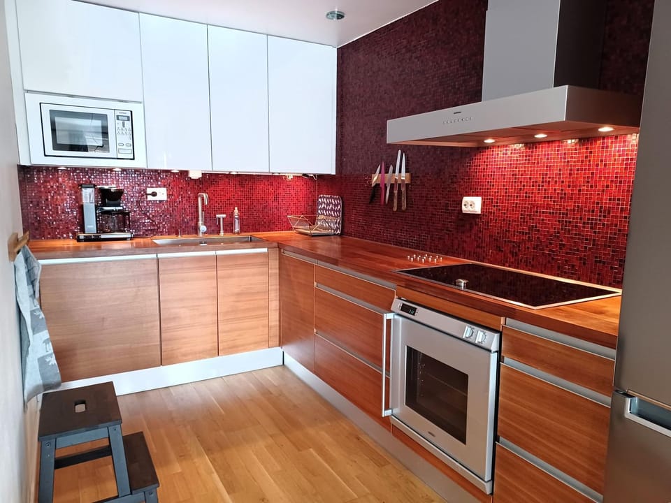 Central 2BR with Sauna & Balcony Apartment in Sweden
