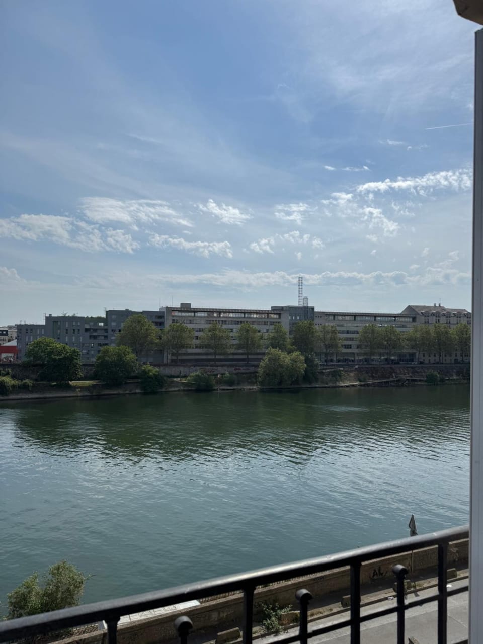 Appartement vue seine à 5 minutes de Paris Apartment in Île-de-France