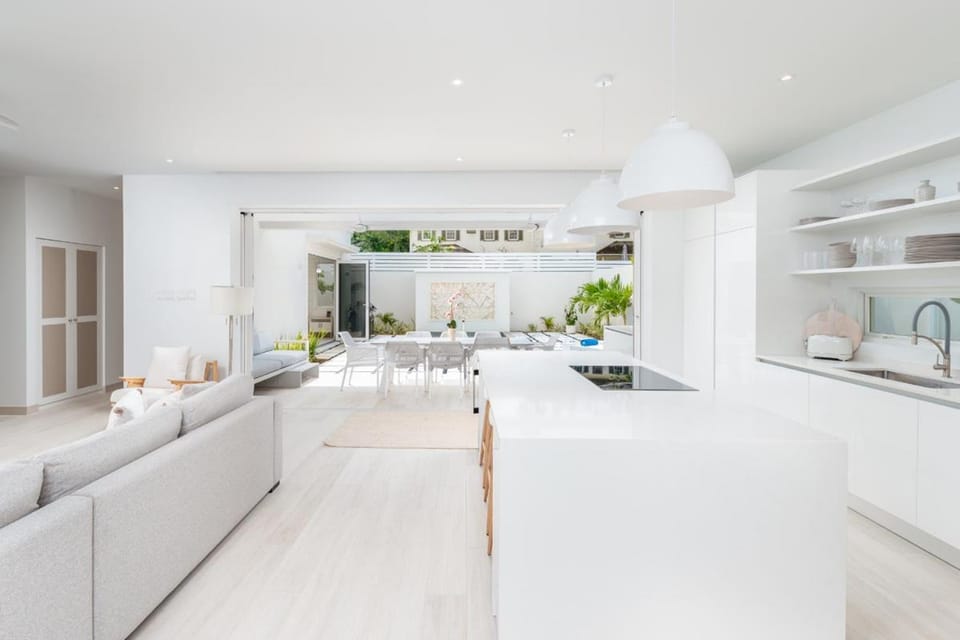 Kitchen or kitchenette, Living room