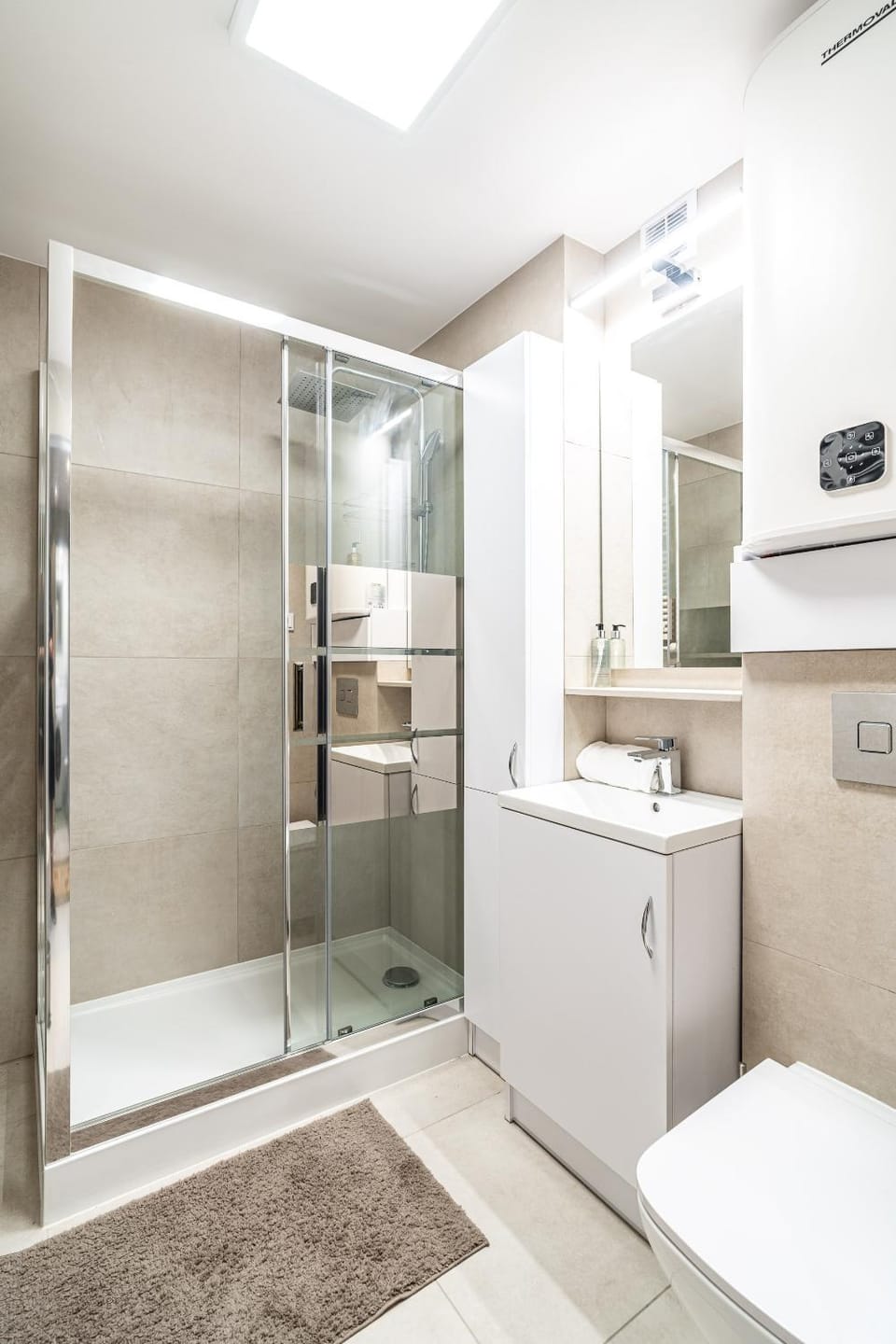 Shower, Bathroom