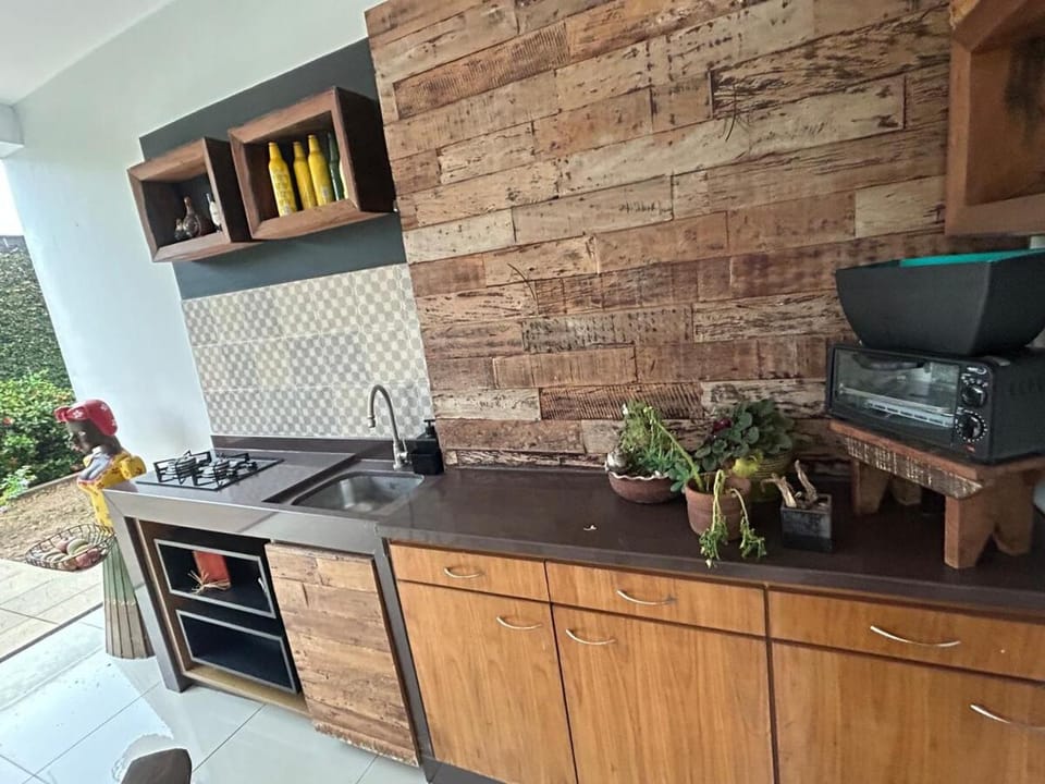 Casa Galeria da Prata - Quintal Kids and Gourmet House in State of Rio de Janeiro