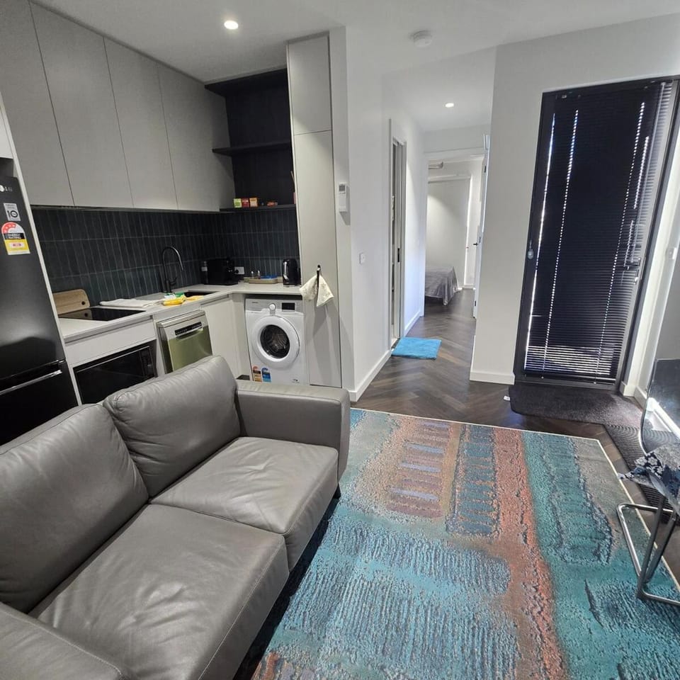Kitchen or kitchenette, washing machine