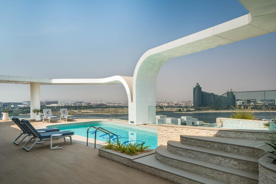 Serene Japandi Studio Rooftop Pool & Gym Apartment in Dubai