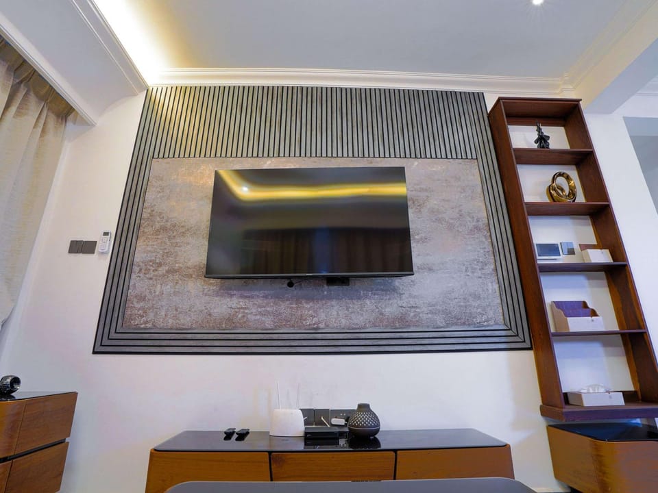 Communal lounge/ TV room, TV and multimedia
