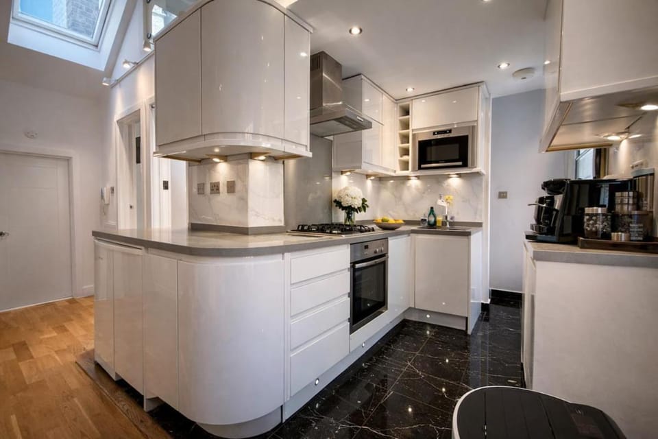 Covent Garden 2 Bed in Soho Apartment in City of Westminster