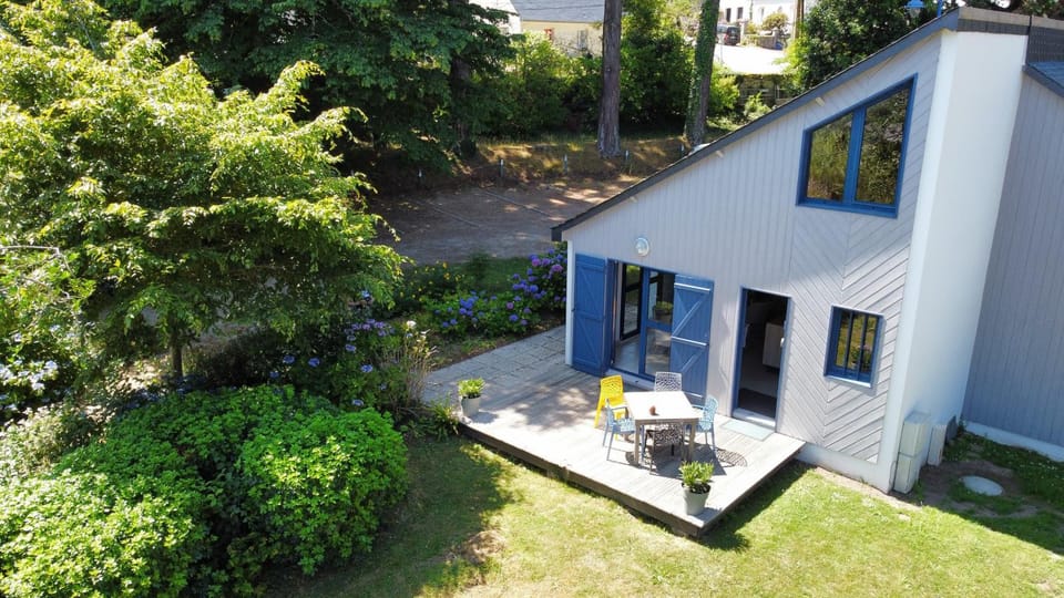 Property building, Garden view
