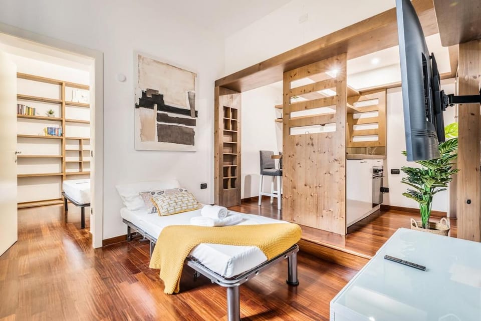 Quiet 150 meters from the Cathedral AC WiFi CityCenter Apartment in Milan
