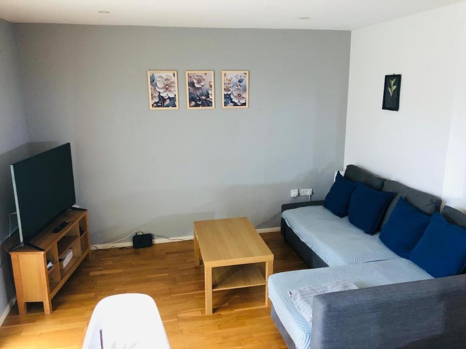 Spacious 2 Bed in Camden, London - SH Apartment in London Borough of Islington