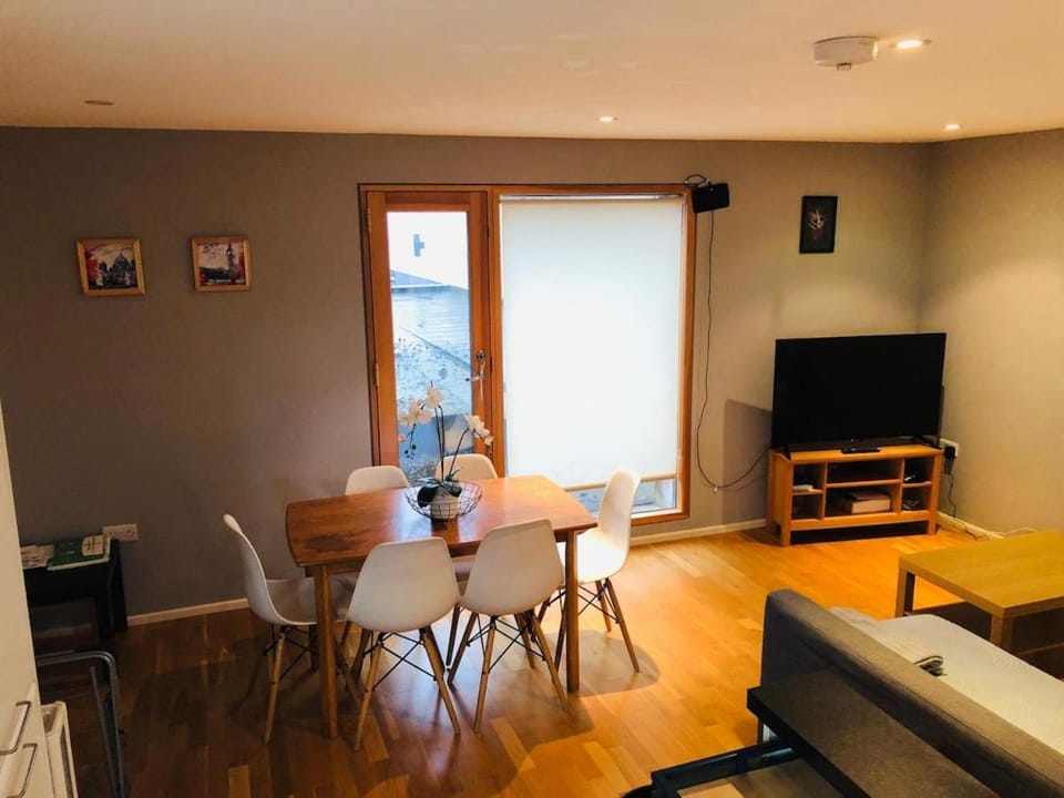 Spacious 2 Bed in Camden, London - SH Apartment in London Borough of Islington