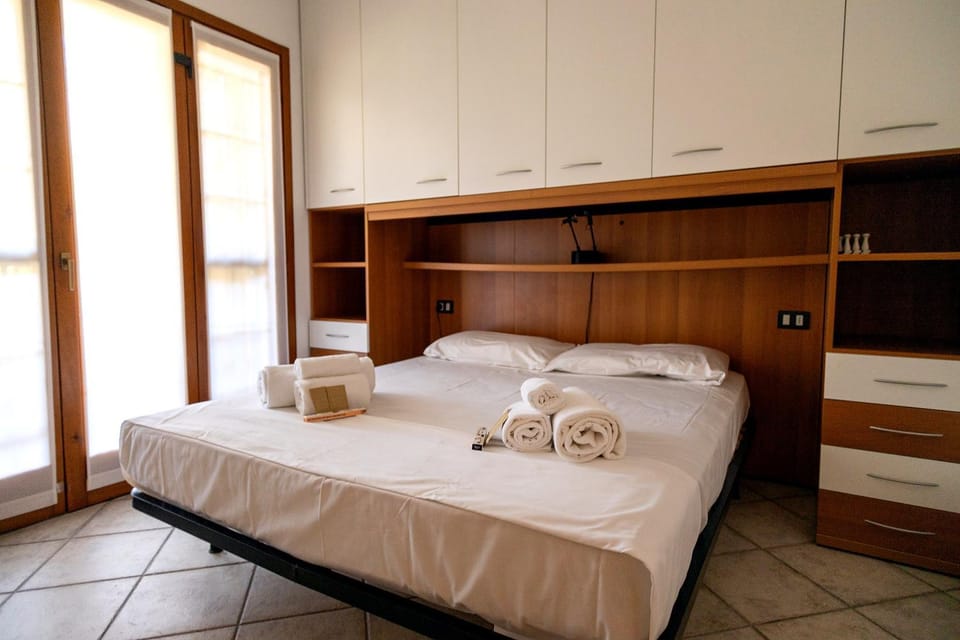 Bed, Photo of the whole room, Bedroom, towels, wardrobe