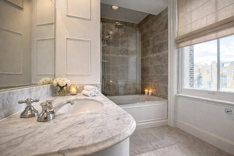 Bathroom, Bath
