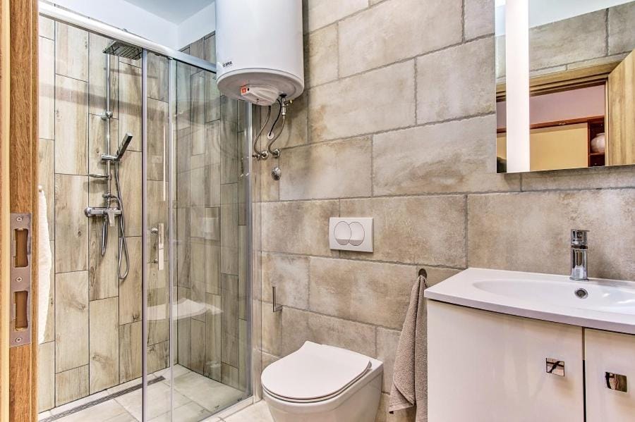 Cozy Apartment Silva near center with jacuzzi and parking Apartment in Mali Losinj