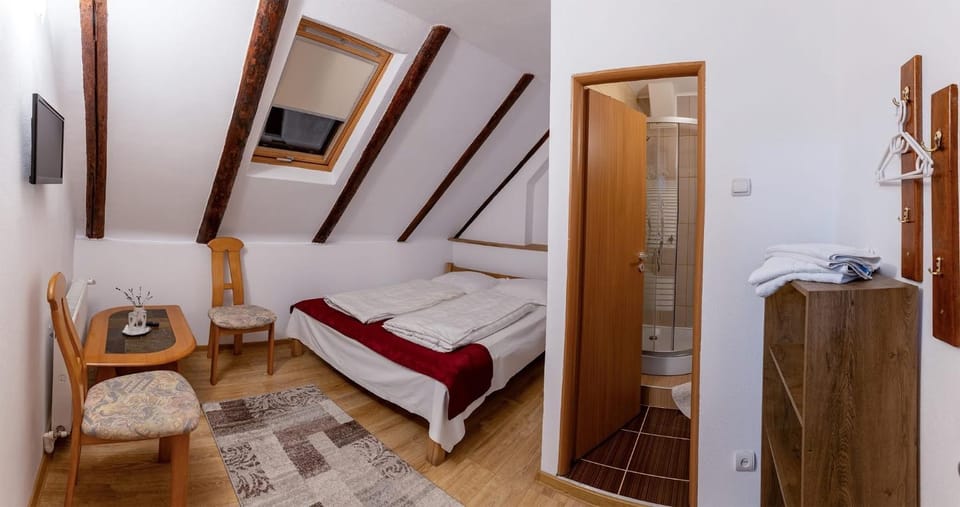 CASA IOANA Zarnesti Bed and Breakfast in Brașov County