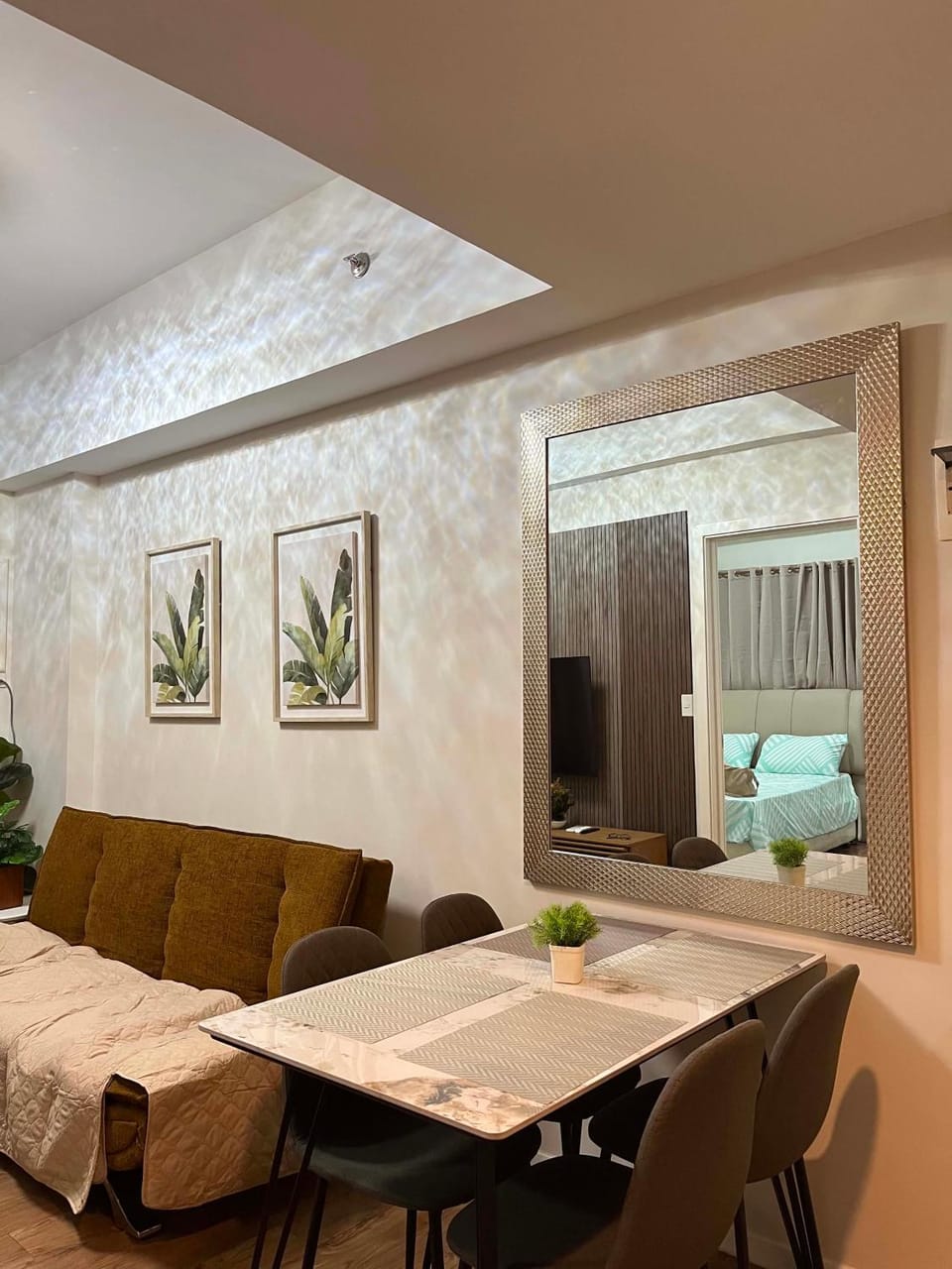 Teresitas Place at Amani Grand near Mactan Cebu Airport Hotel in Lapu-Lapu City