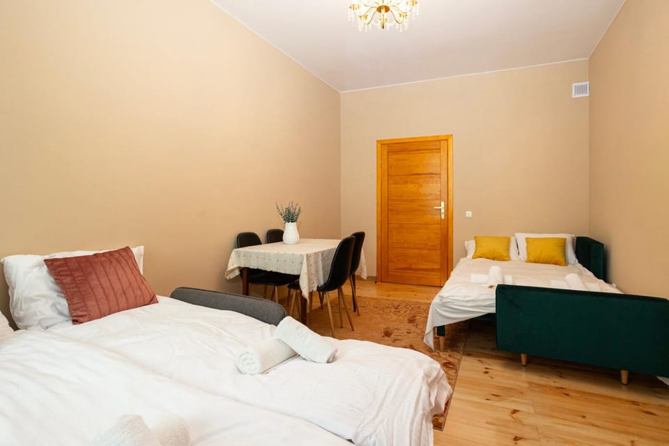 Potworowskiego 17 Słoneczny Apartament obok P Wilsona i MTP Apartment in Poznan