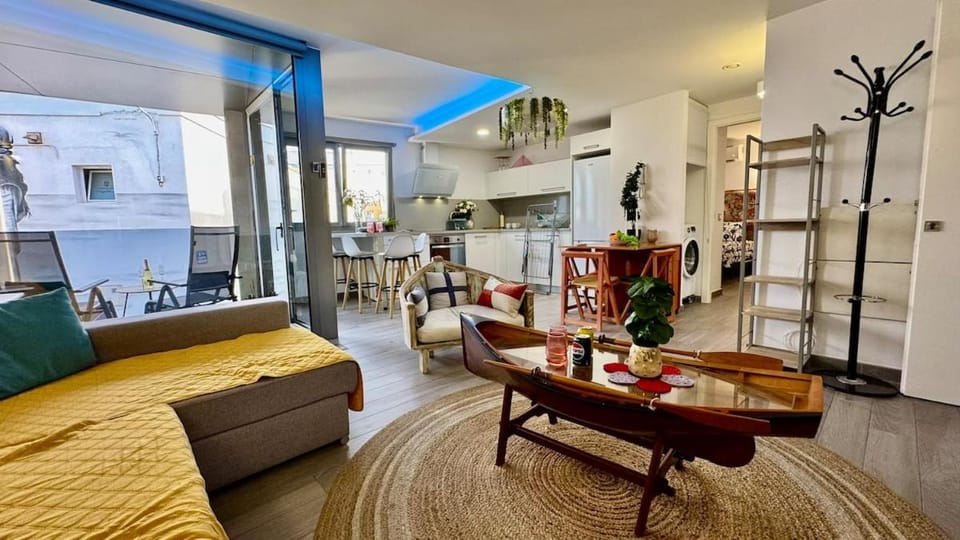 Modern apartment - right on the beach in Arguineguín Apartment in Arguineguín
