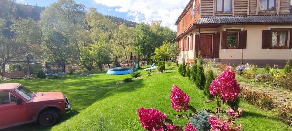 Arnika Tatariv Bed and Breakfast in Ukraine